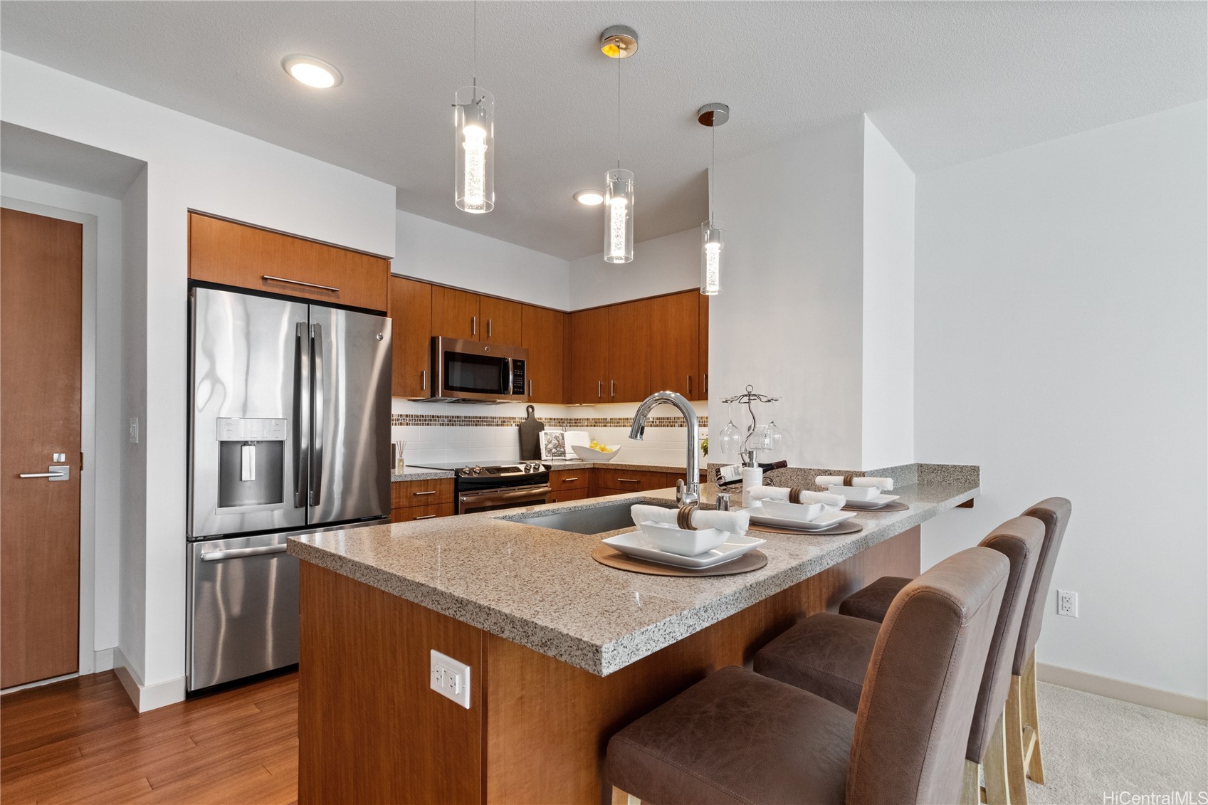 555 South Street 3003
