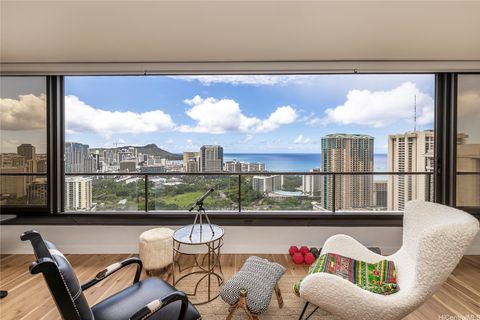 1910 Ala Moana Boulevard 35C Honolulu HI 96815
