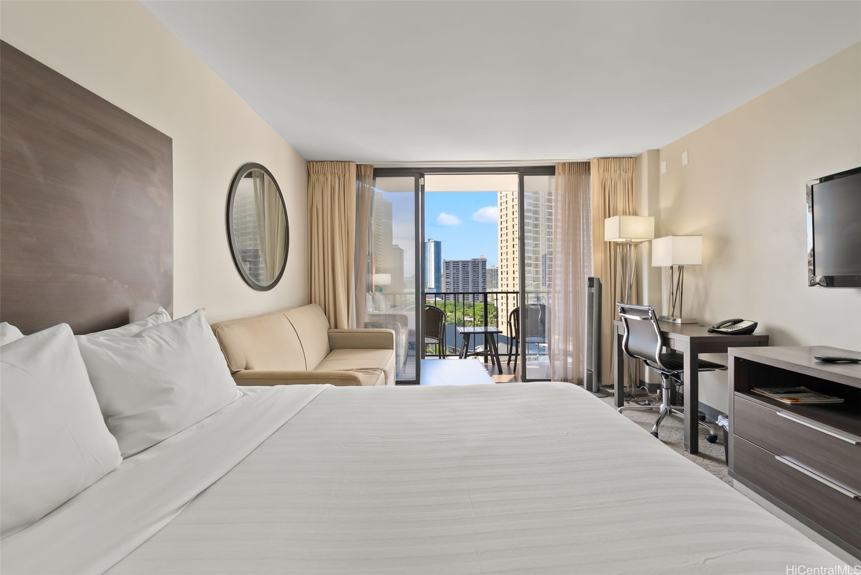 1850 Ala Moana Boulevard 819