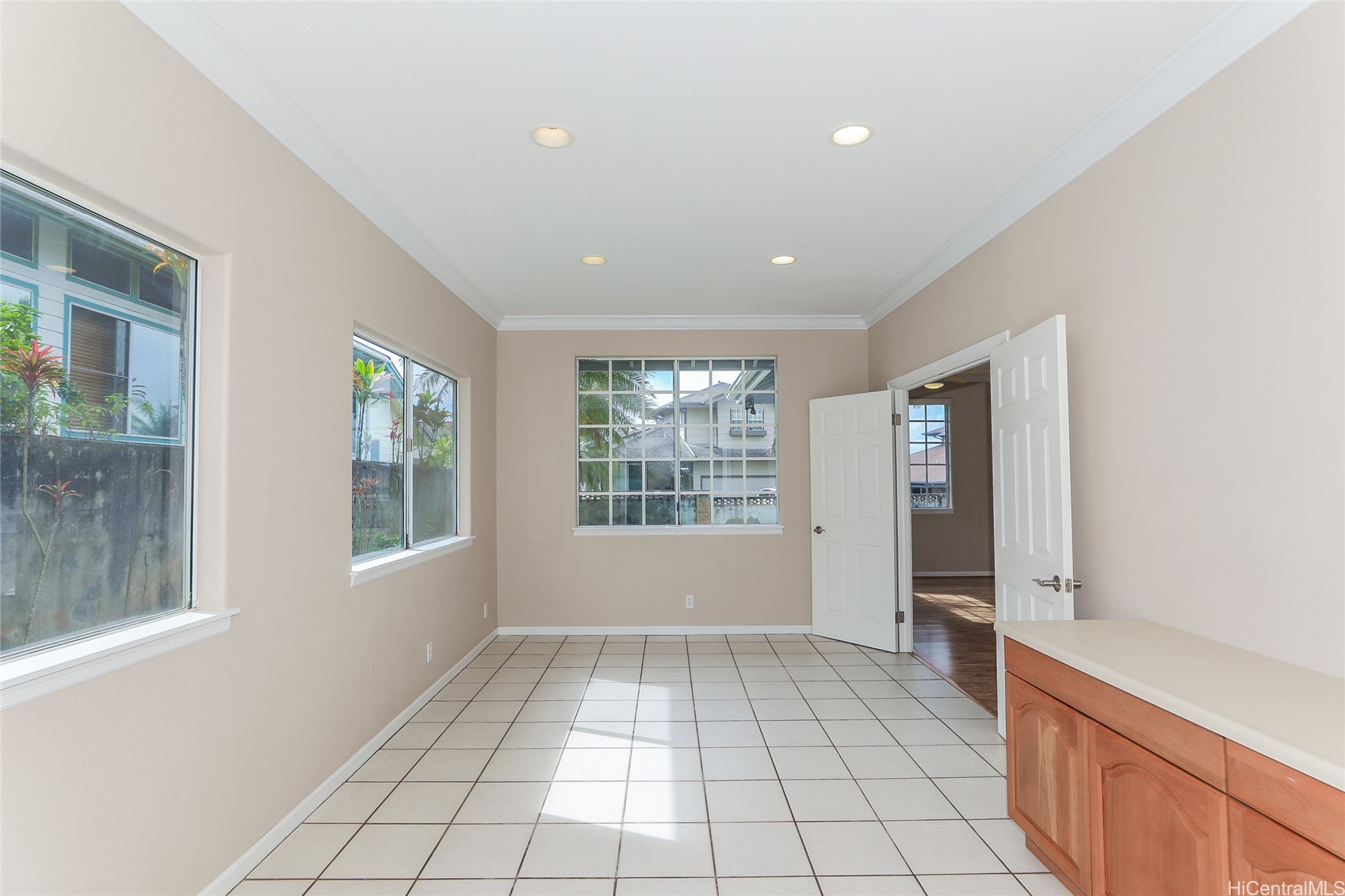 95-1021 Aelike Street