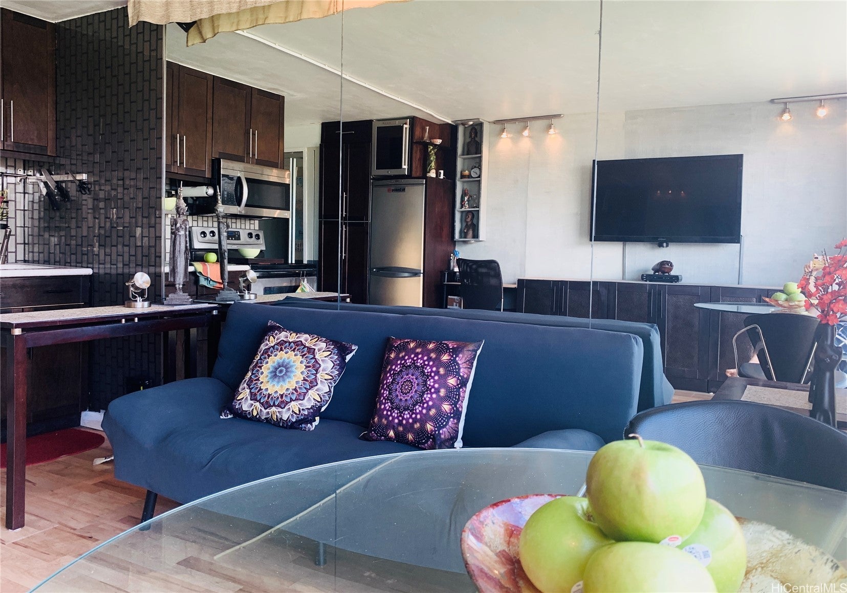 2211 Ala Wai Boulevard 2504
