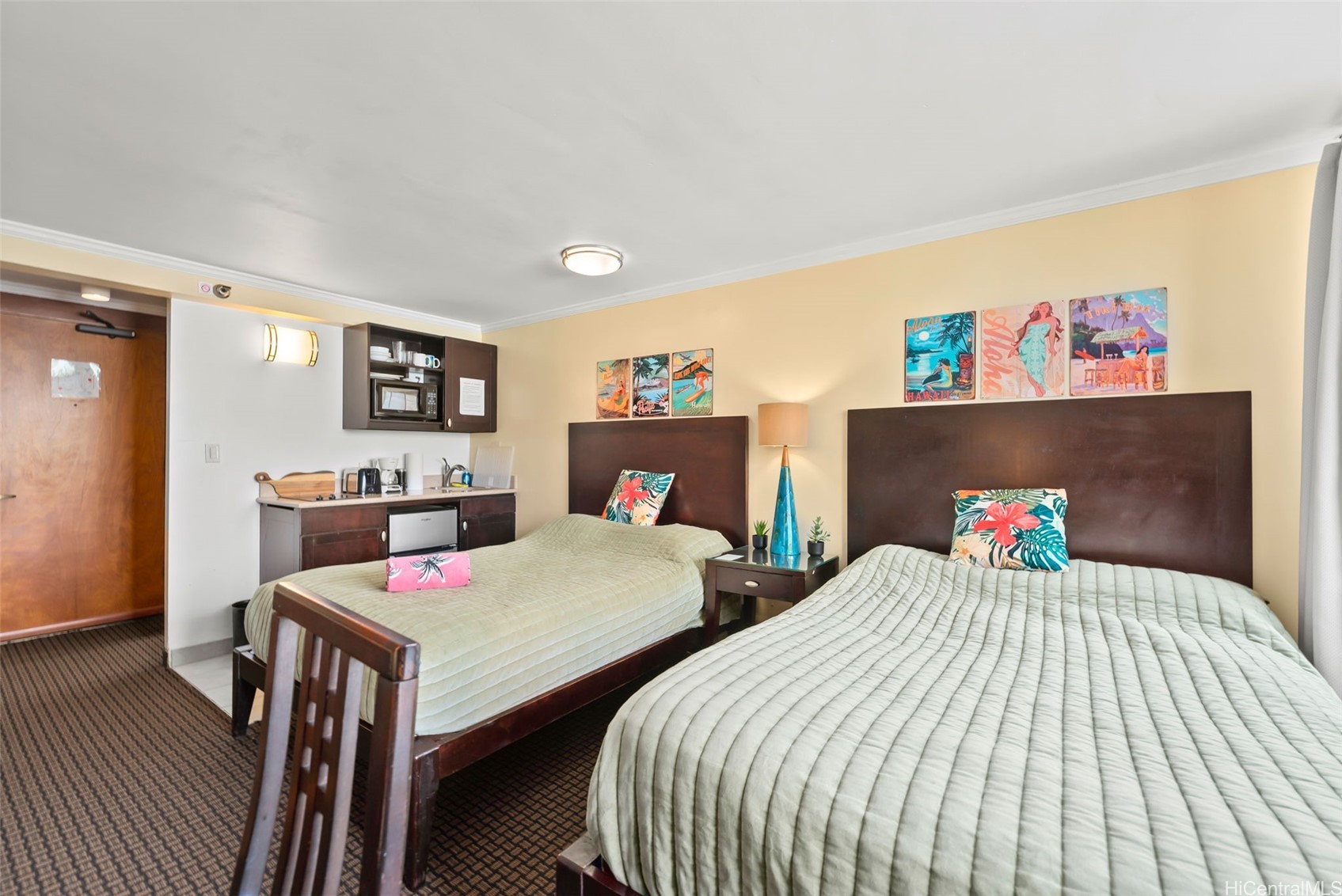 2425 Kuhio Avenue 608