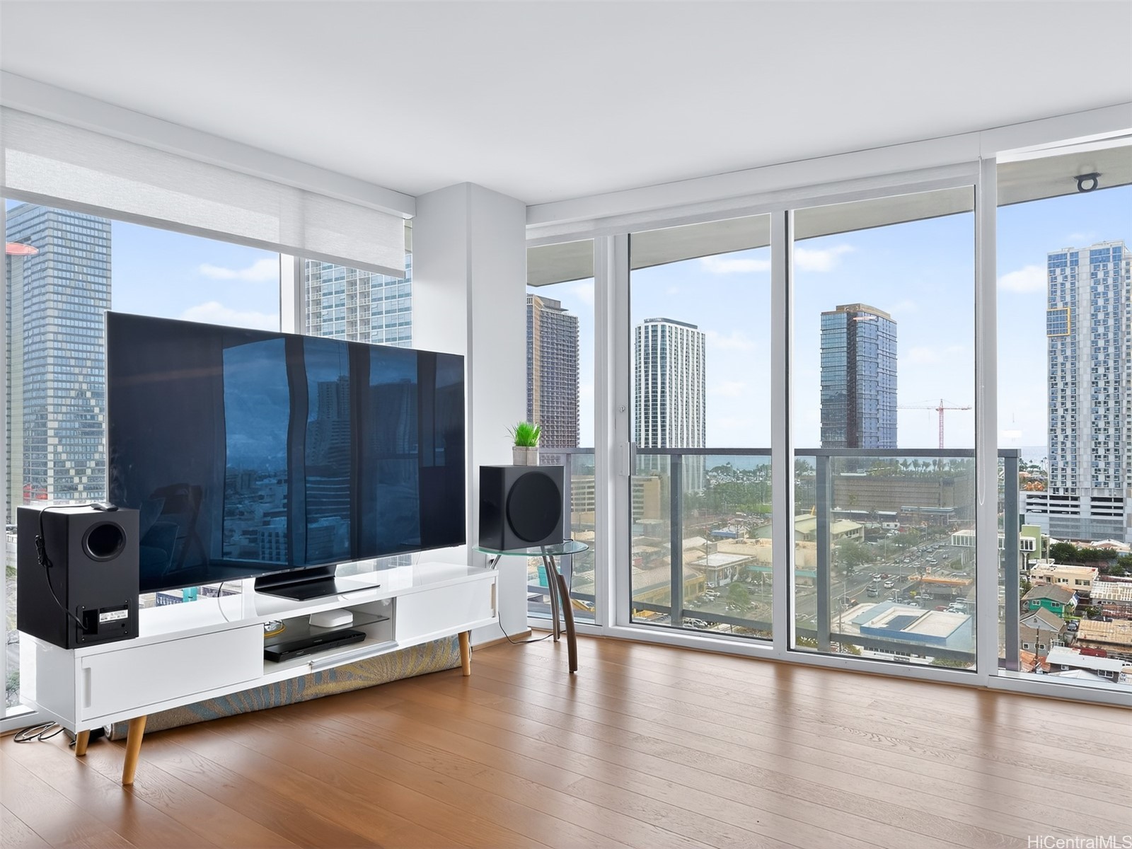 888 Kapiolani Boulevard 1705