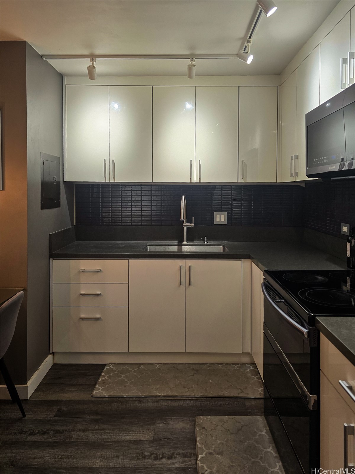 5180 Likini Street 703