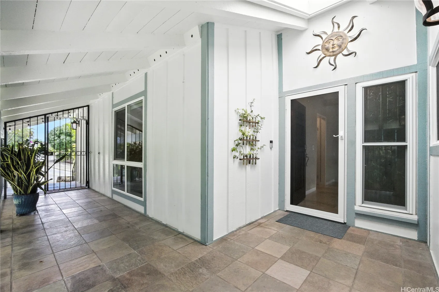 Honolulu, Hawaii 96825, United States, 3 Bedrooms Bedrooms, ,2 BathroomsBathrooms,Residential,Active,158007