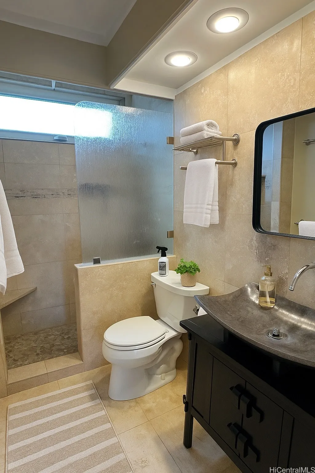 Honolulu, Hawaii 96825, United States, 3 Bedrooms Bedrooms, ,2 BathroomsBathrooms,Residential,Active,158007