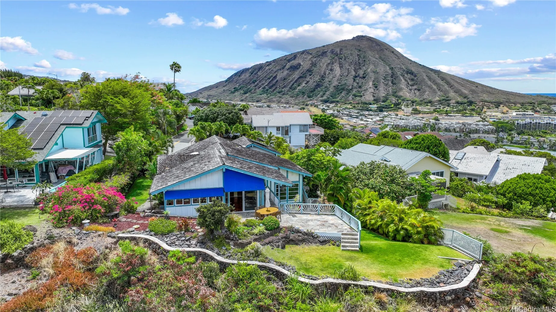 Honolulu, Hawaii 96825, United States, 3 Bedrooms Bedrooms, ,2 BathroomsBathrooms,Residential,Active,158007