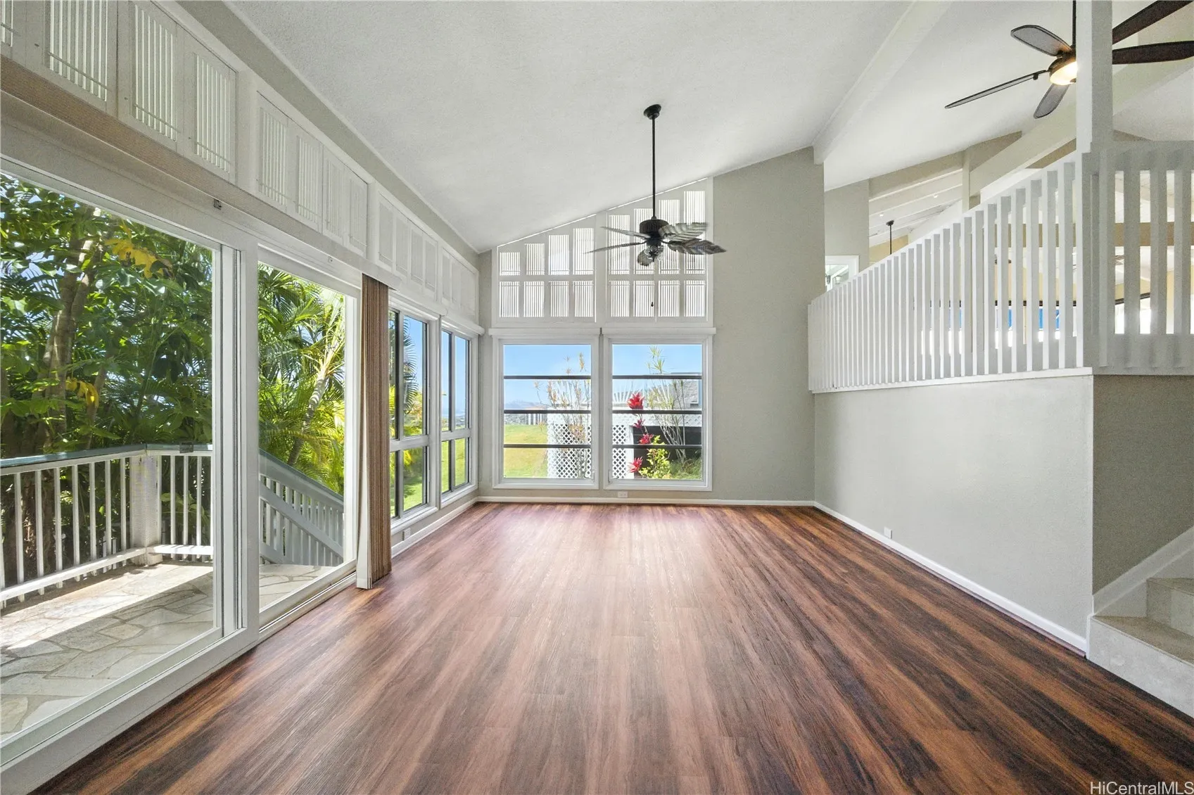 Honolulu, Hawaii 96825, United States, 3 Bedrooms Bedrooms, ,2 BathroomsBathrooms,Residential,Active,158007