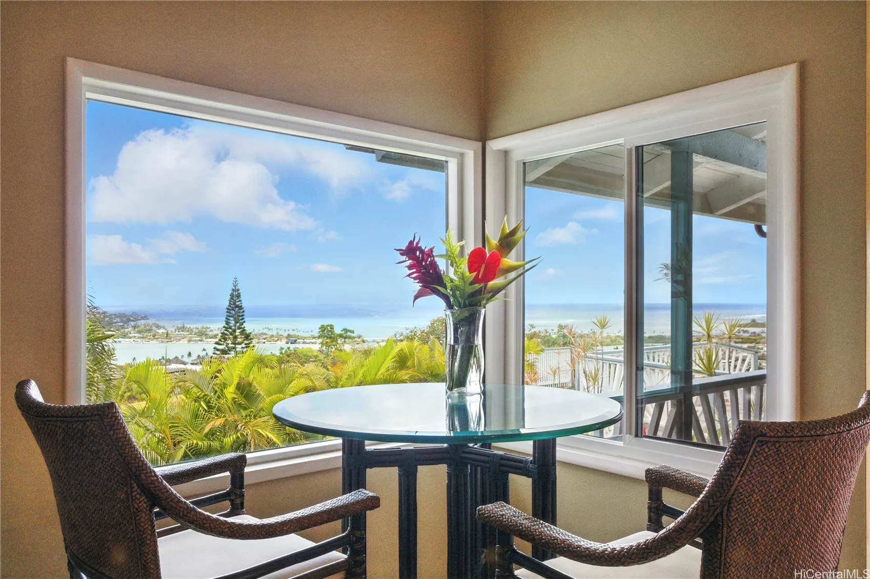 Honolulu, Hawaii 96825, United States, 3 Bedrooms Bedrooms, ,2 BathroomsBathrooms,Residential,Active,158007