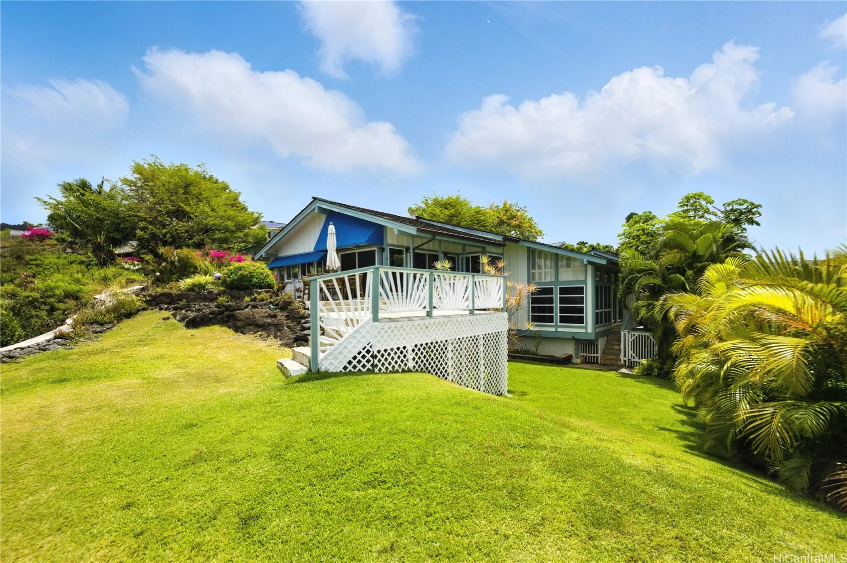 Honolulu, Hawaii 96825, United States, 3 Bedrooms Bedrooms, ,2 BathroomsBathrooms,Residential,Active,158007