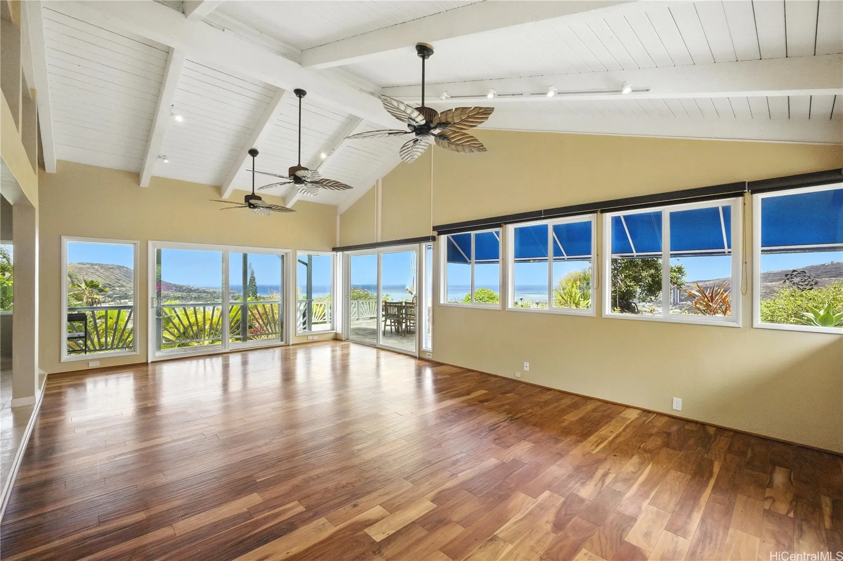 Honolulu, Hawaii 96825, United States, 3 Bedrooms Bedrooms, ,2 BathroomsBathrooms,Residential,Active,158007