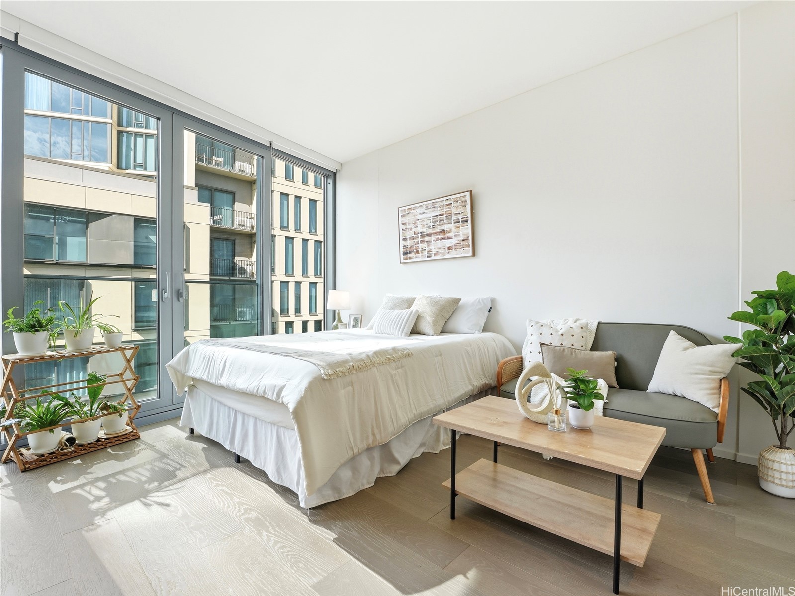 1000 Auahi Street 633