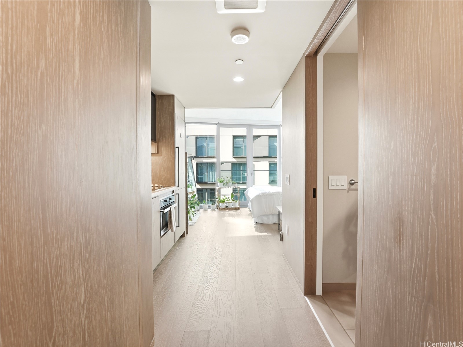 1000 Auahi Street 633