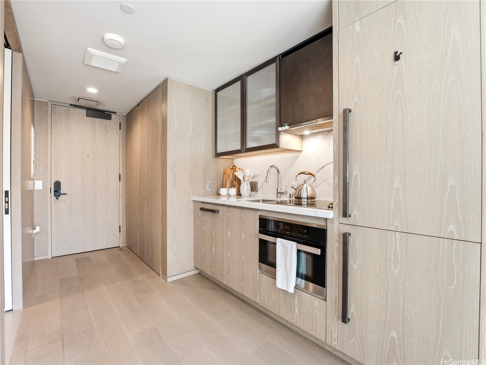 1000 Auahi Street 633