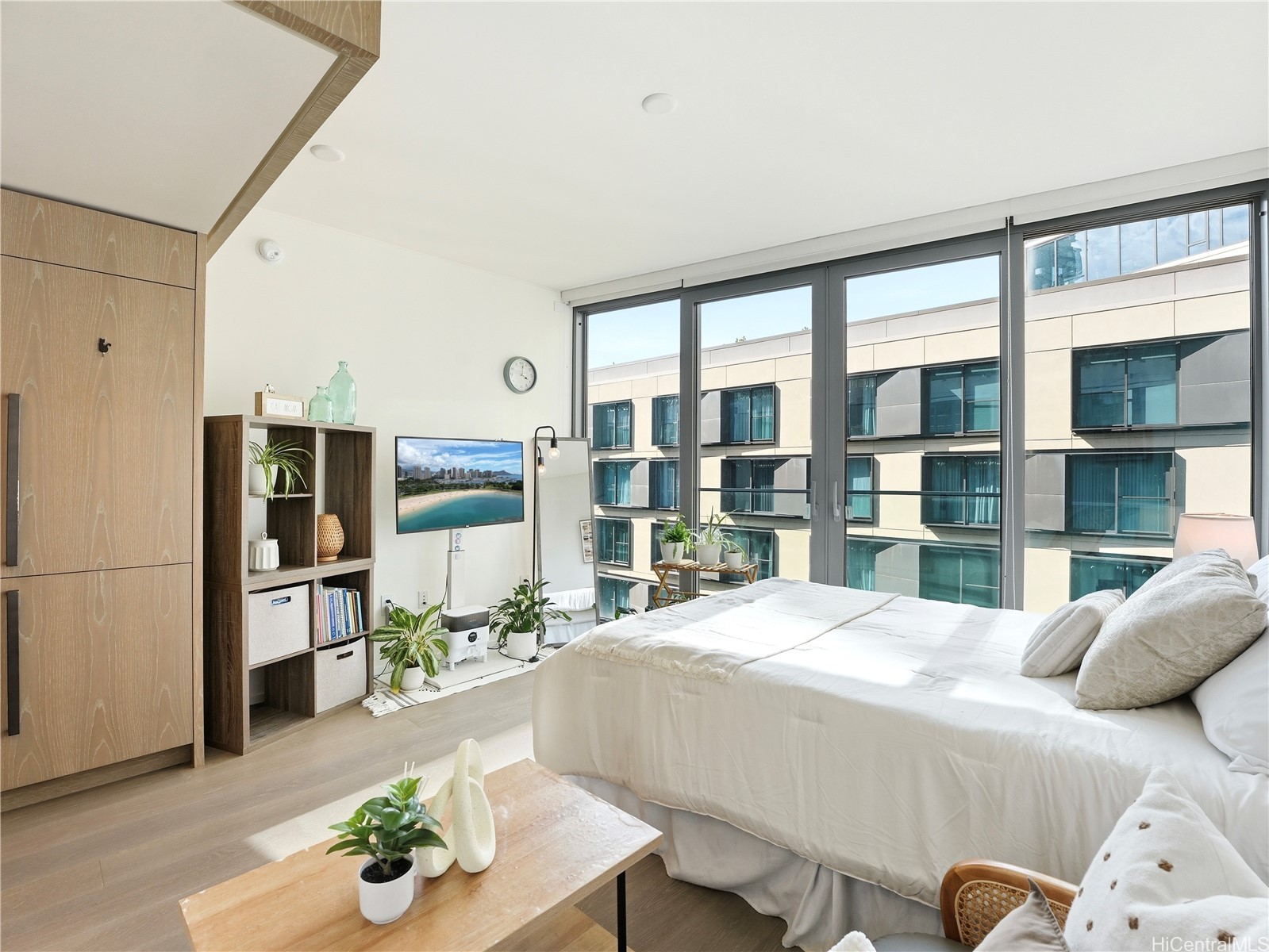 1000 Auahi Street 633