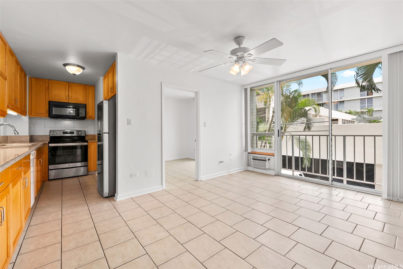 2847 Waialae Avenue 210