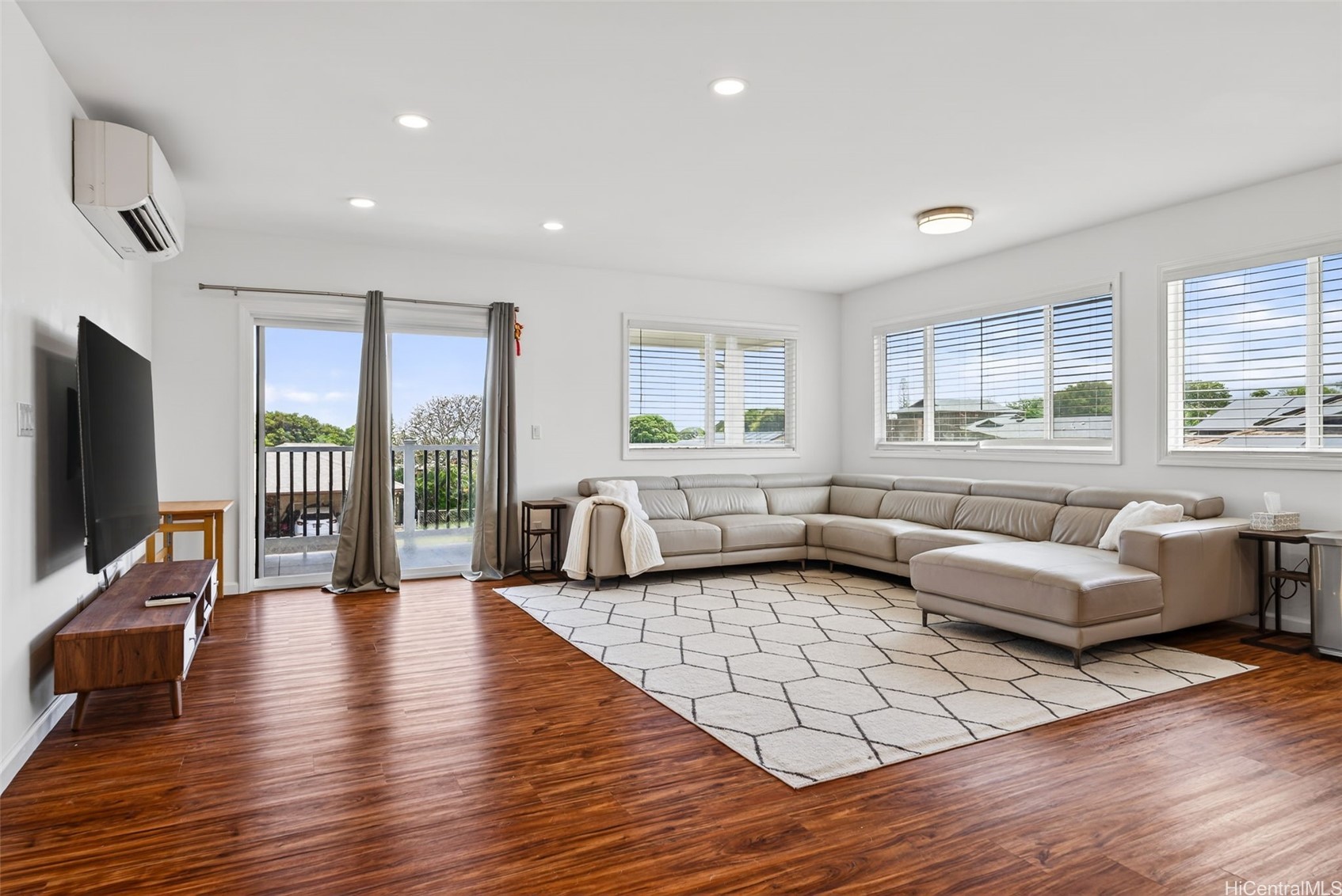 1184 Palekaiko Street B