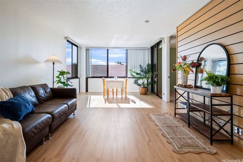 1505 Alexander Street 206 Honolulu HI 96822