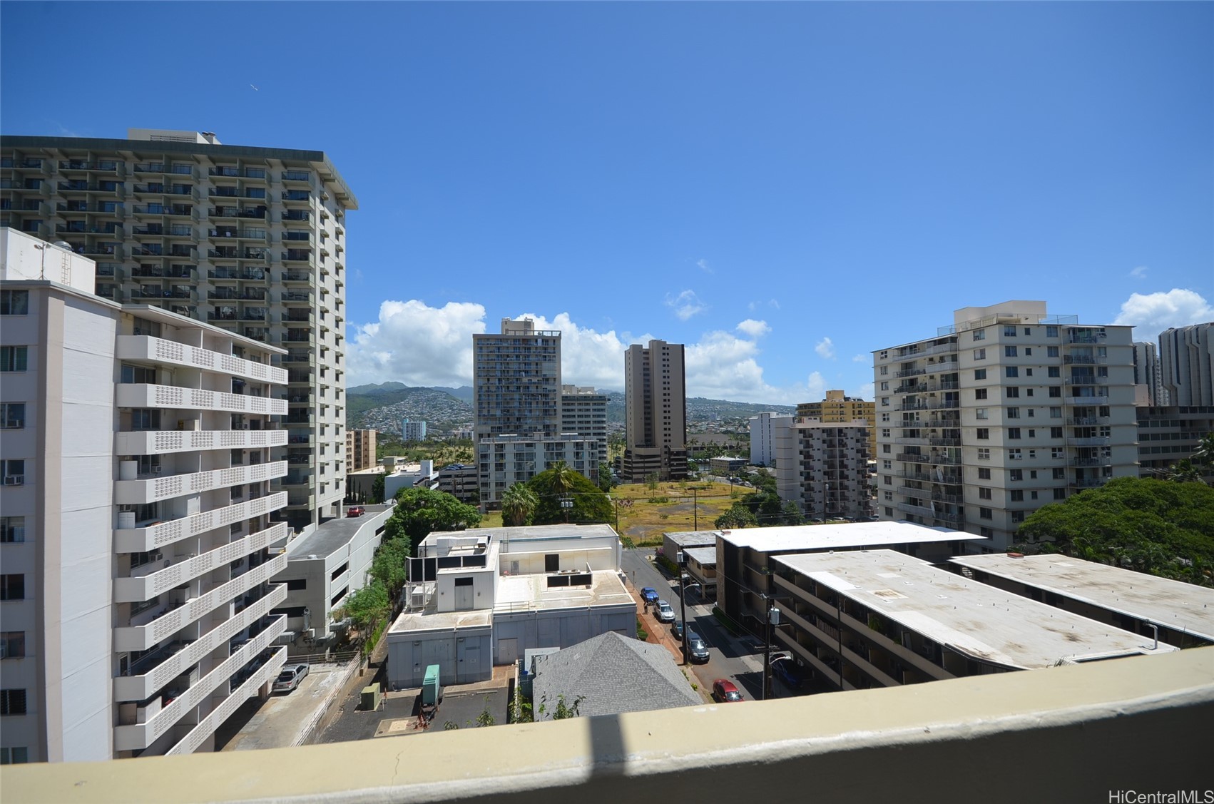 2463 Kuhio Avenue 1009