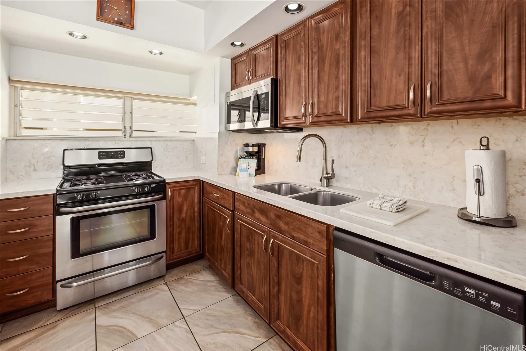 Honolulu, Hawaii 96815, United States, 1 Bedroom Bedrooms, ,1 BathroomBathrooms,Residential,Active,96652