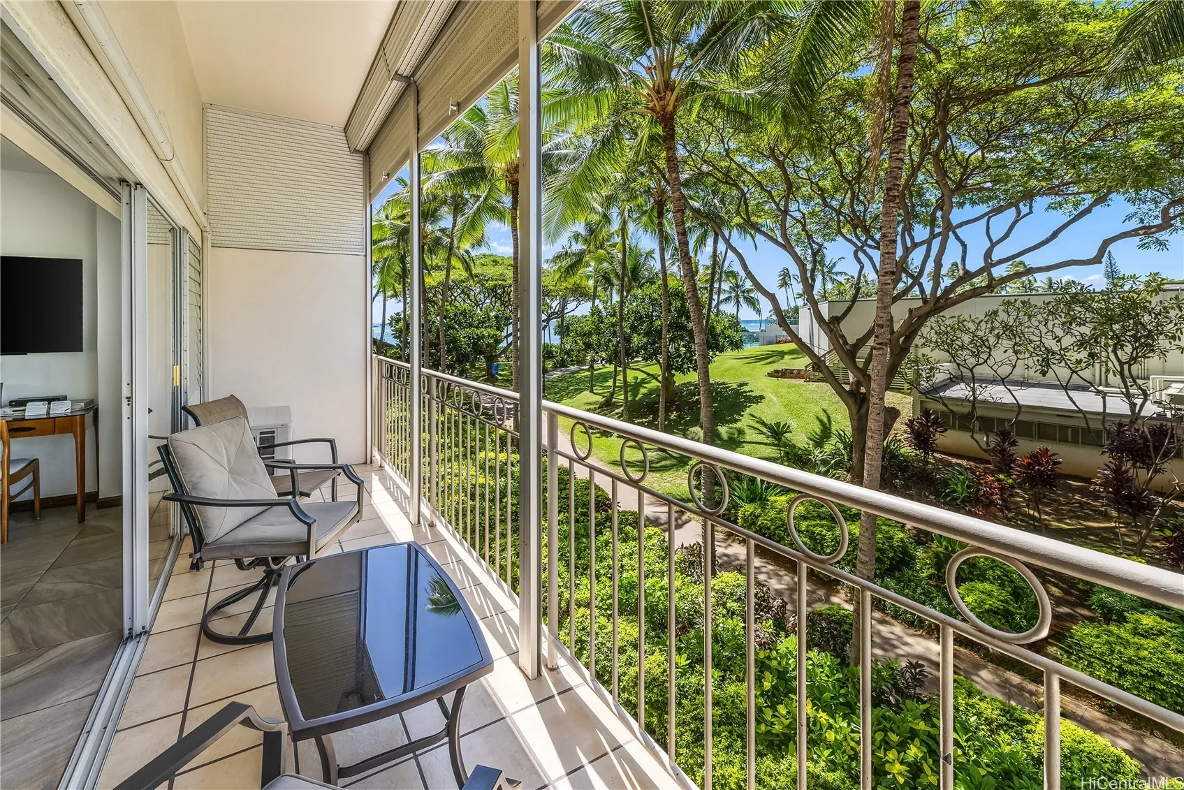 Honolulu, Hawaii 96815, United States, 1 Bedroom Bedrooms, ,1 BathroomBathrooms,Residential,Active,96652