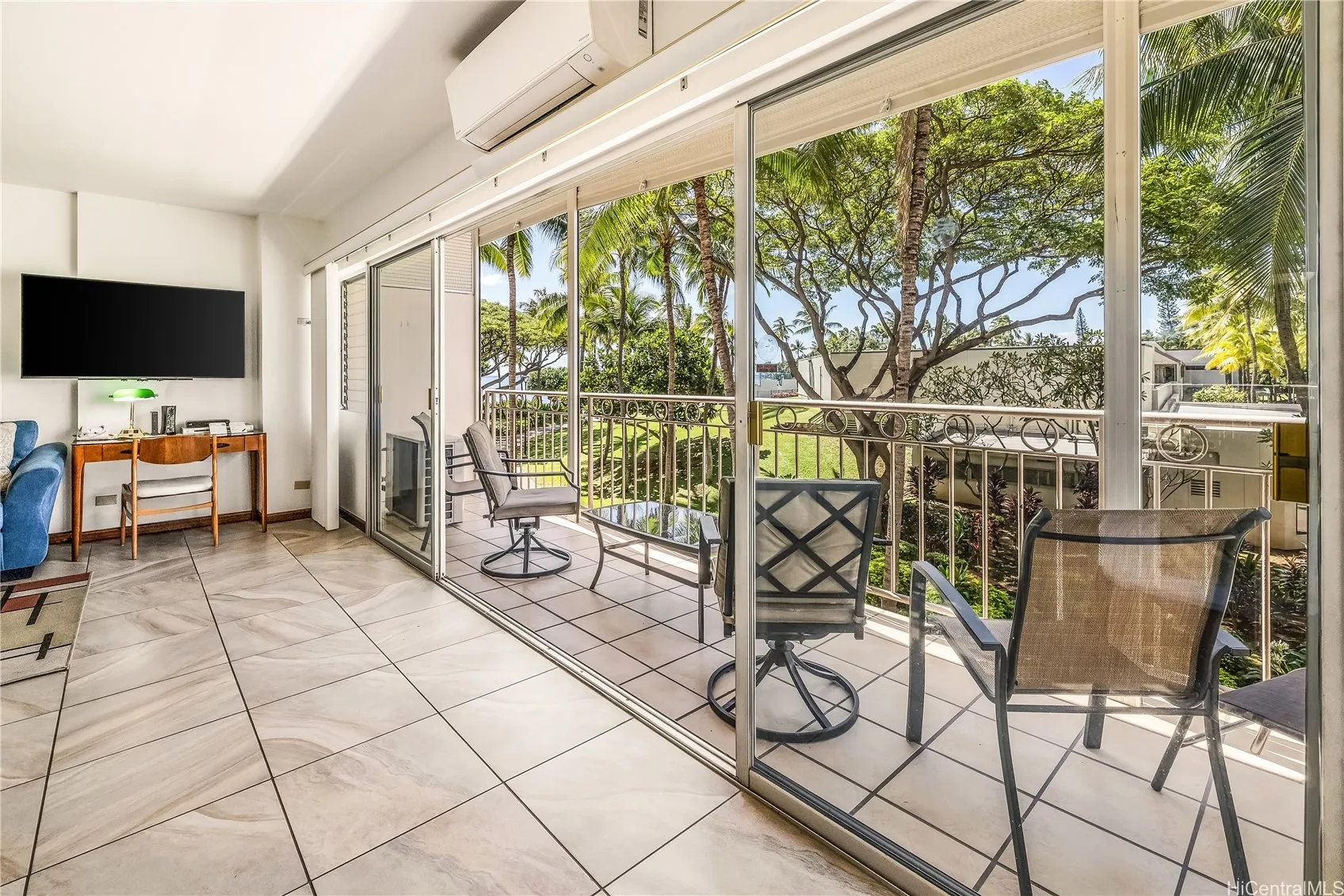 Honolulu, Hawaii 96815, United States, 1 Bedroom Bedrooms, ,1 BathroomBathrooms,Residential,Active,96652