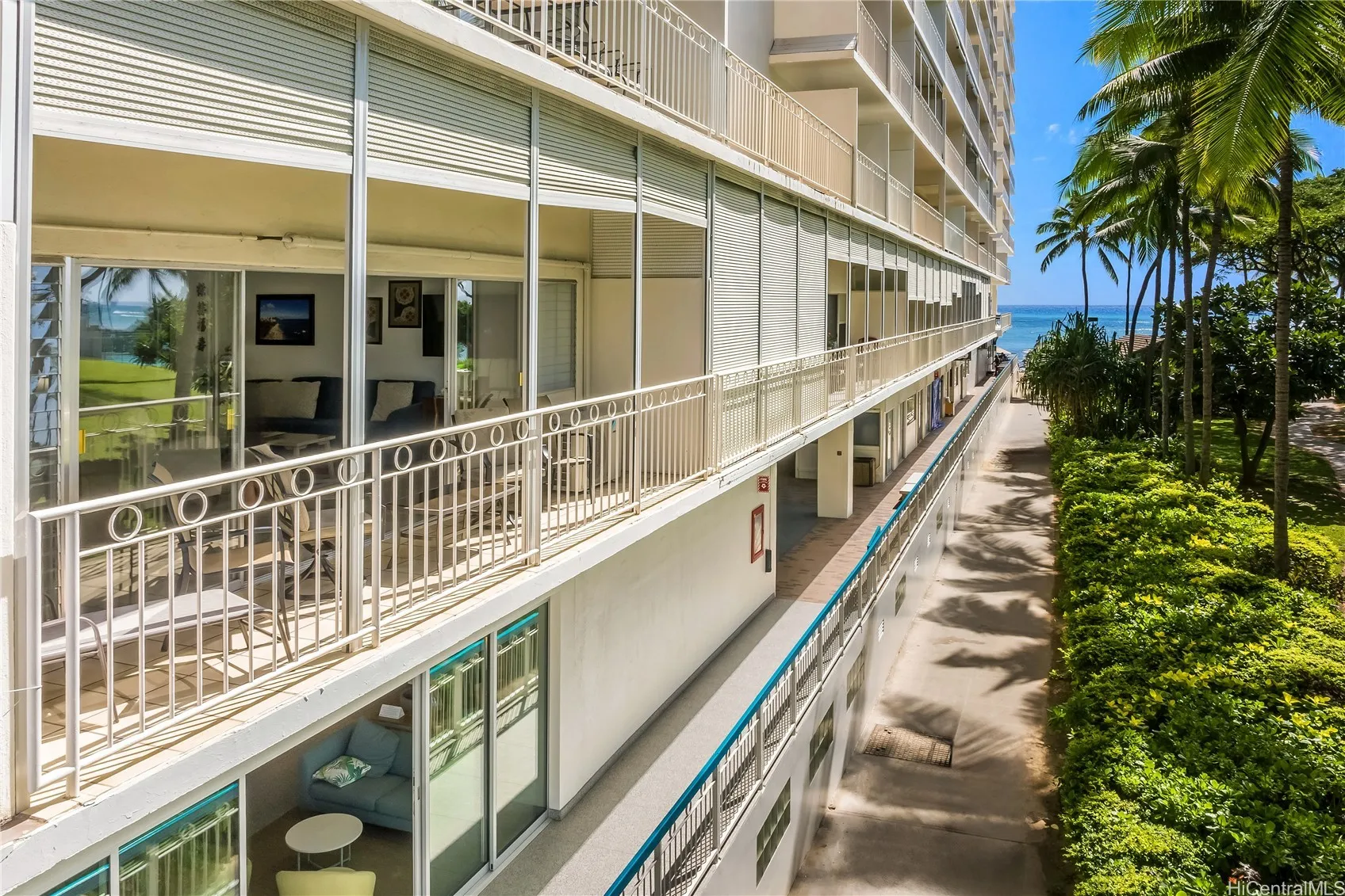 Honolulu, Hawaii 96815, United States, 1 Bedroom Bedrooms, ,1 BathroomBathrooms,Residential,Active,96652