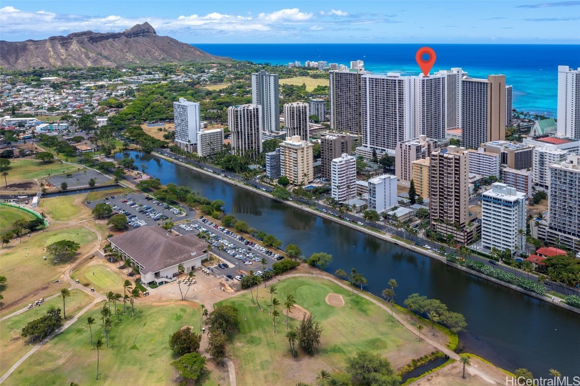 Waikiki Banyan Condominium