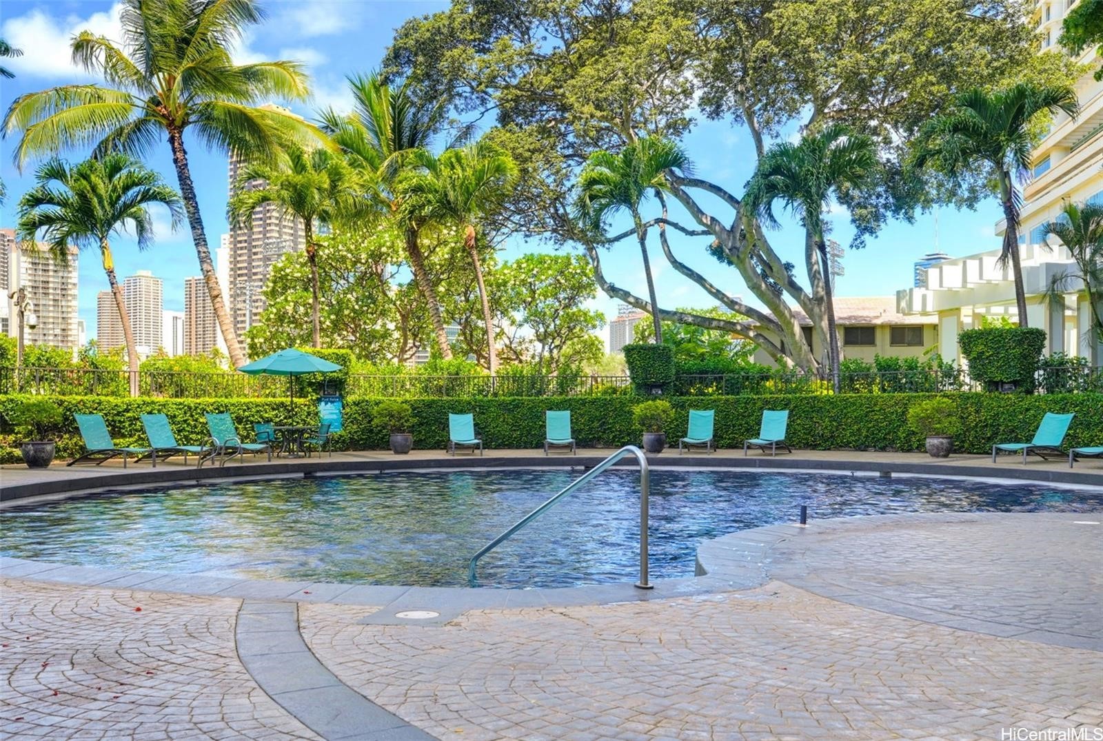 2333 Kapiolani Boulevard 1008A