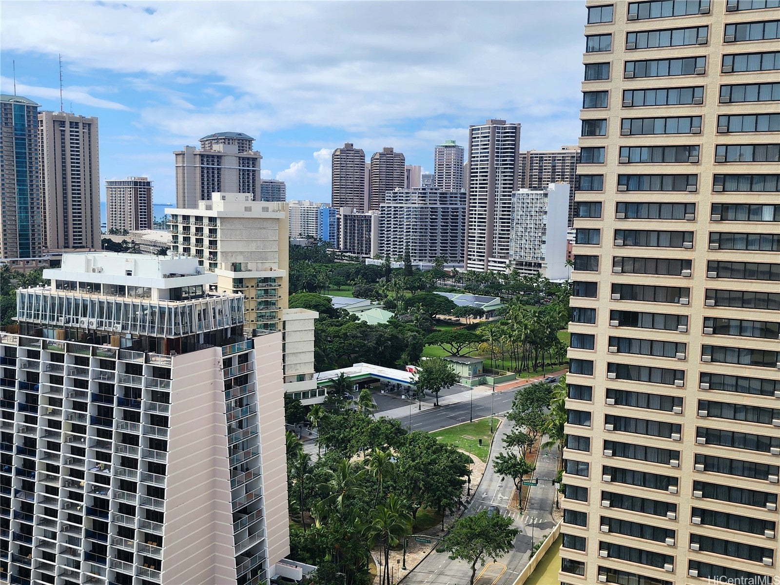 2092 Kuhio Avenue 2205