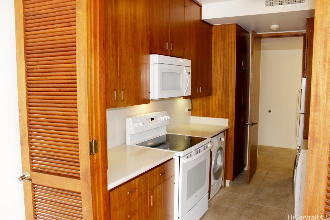 Regency At Kahala Residential Lease