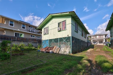 Photo of 911 Luka Street, Honolulu, HI 96817 (MLS # 202528347)