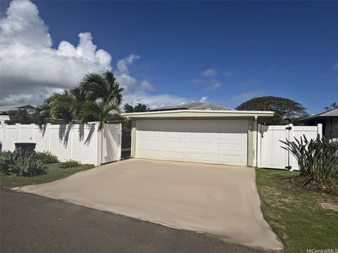 44-715 Alakai Street Kaneohe HI 96744