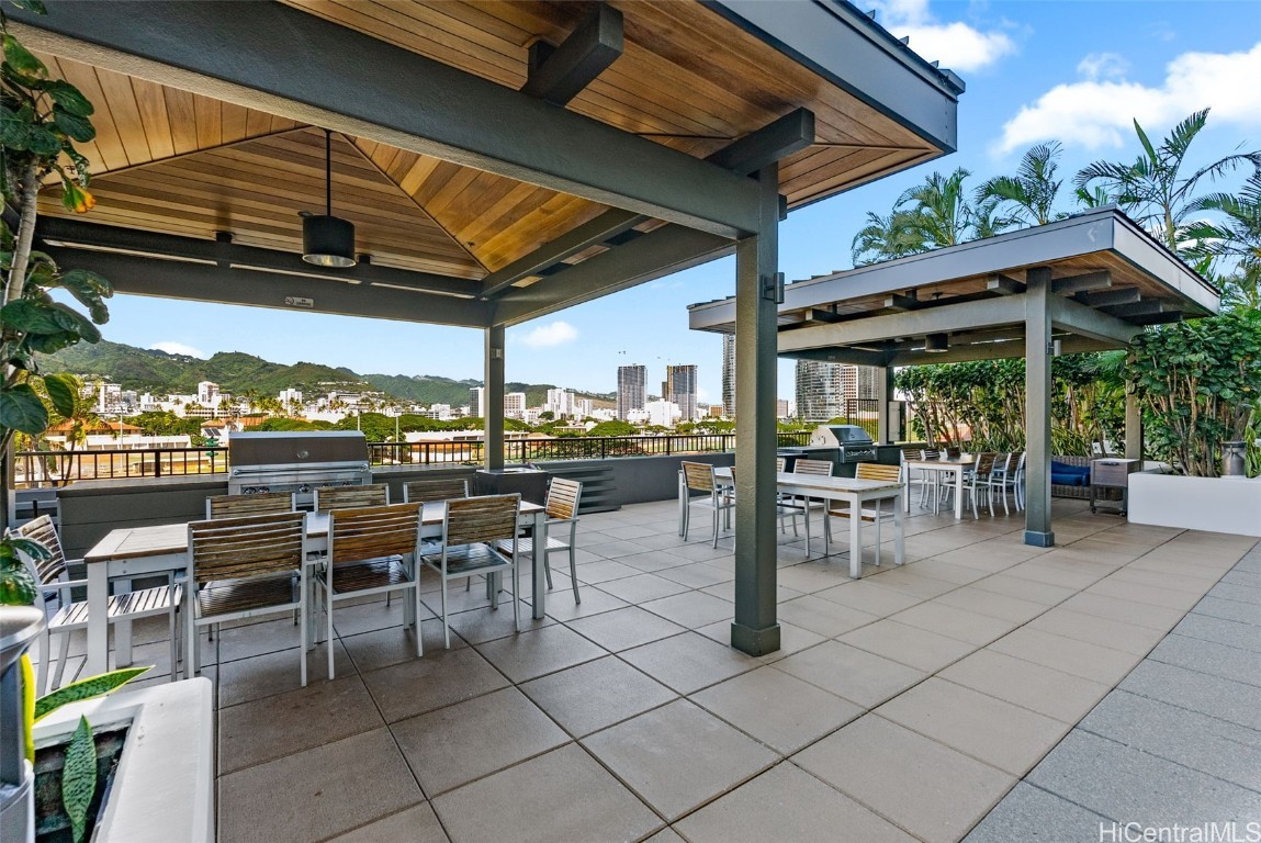 Pacifica Honolulu Condominium
