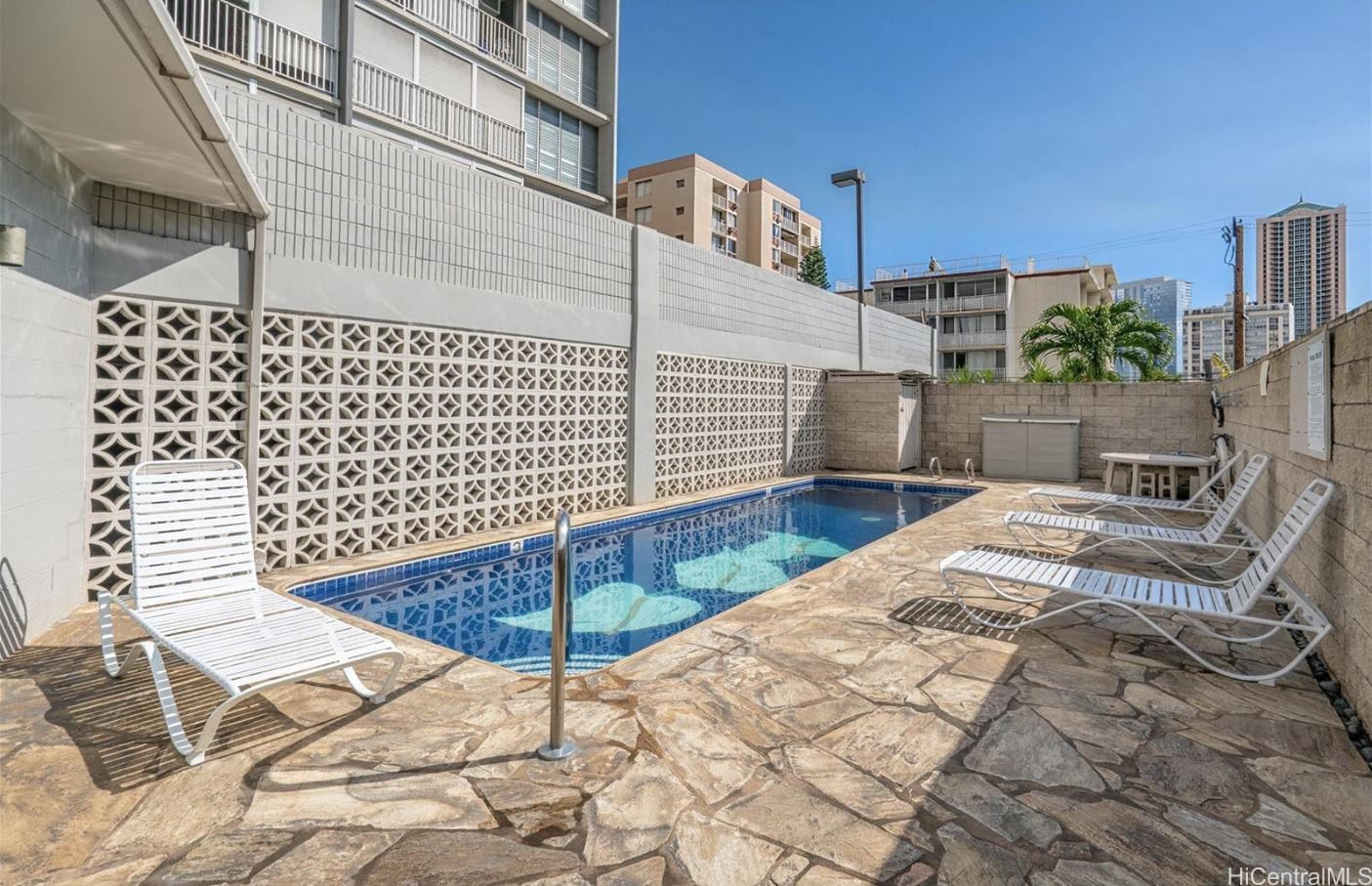 757 Kinalau Place 901