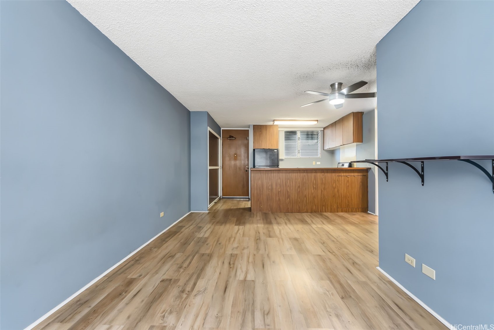 1122 Kinau Street 604