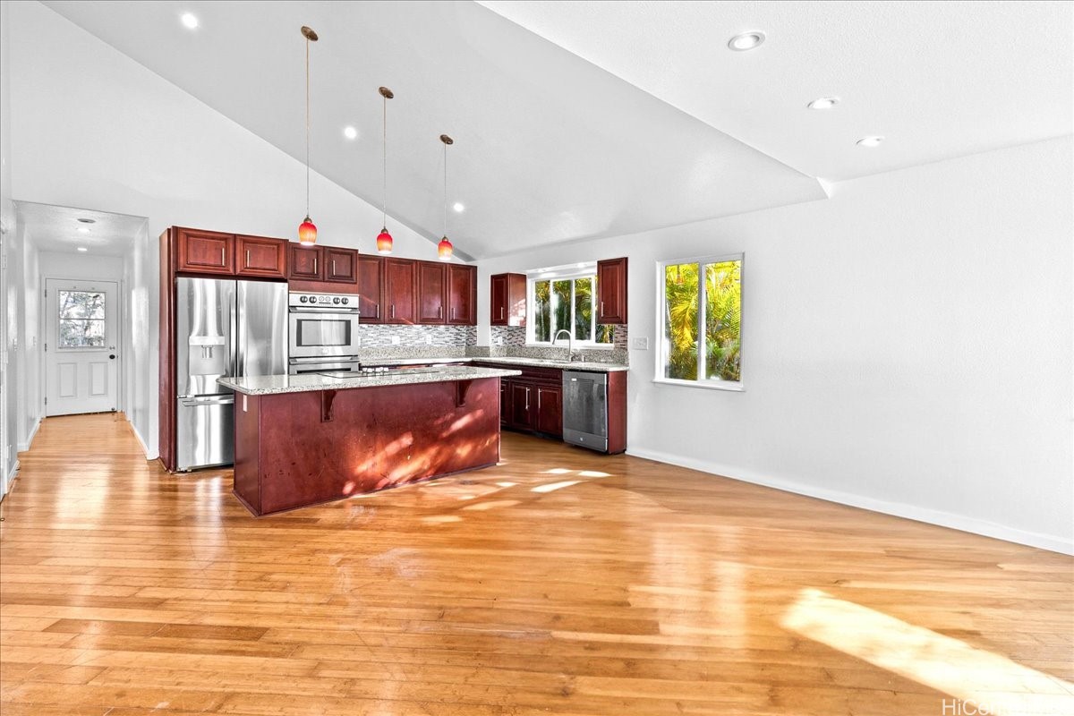 95-1060 Hakala Street