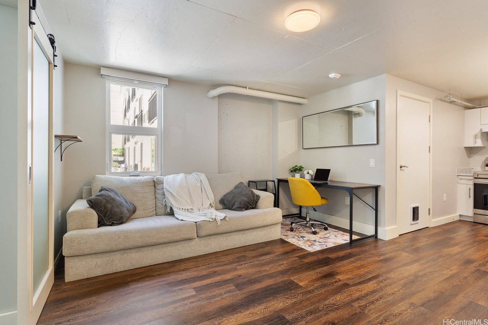 803 Waimanu Street 214