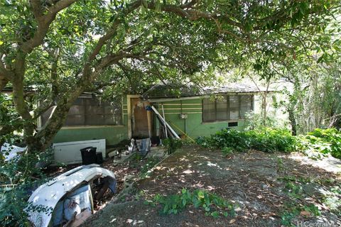 2702 Nihi Street Honolulu HI 96819