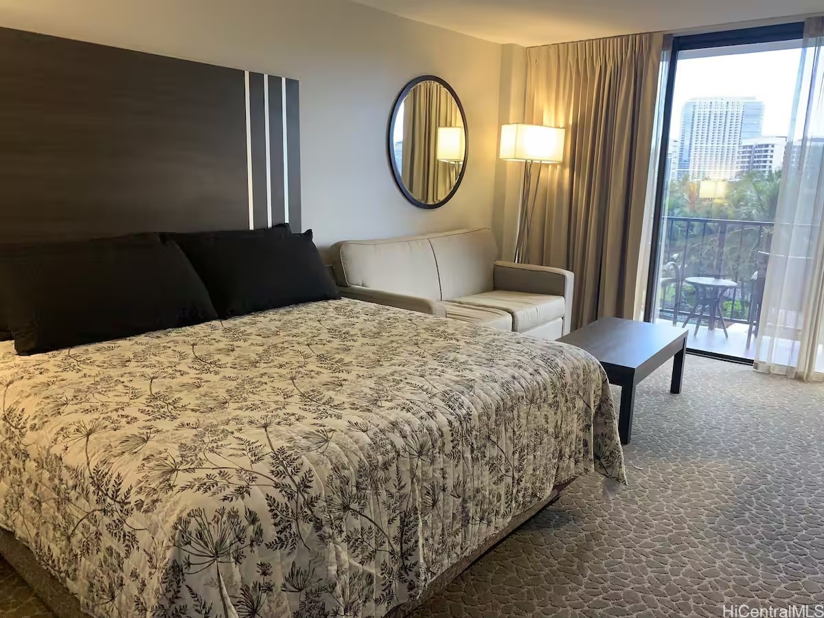 1850 Ala Moana Boulevard 222