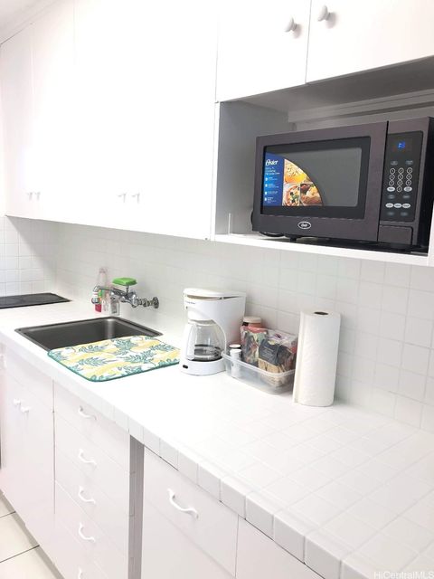 Photo of 425 Ena Road #802C, Honolulu, HI 96815 (MLS # 202612487)