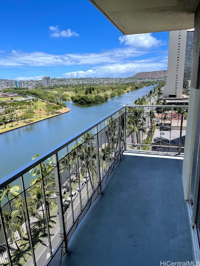 Hale Nani Residential Lease