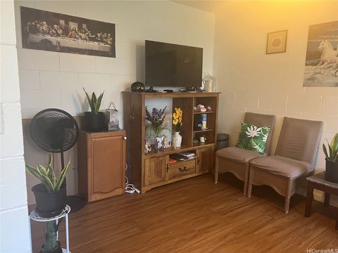 1470 Kaumualii Street B112 Honolulu HI 96817