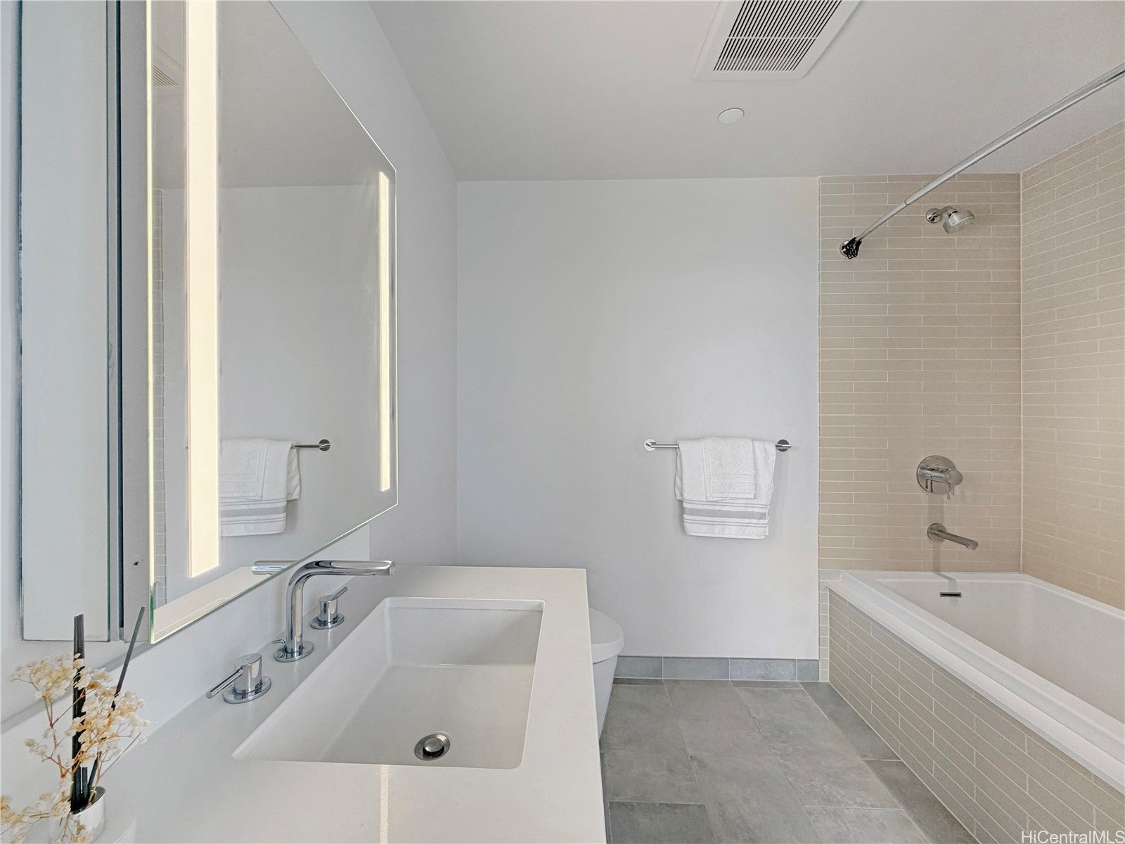 1001 Queen Street 2615