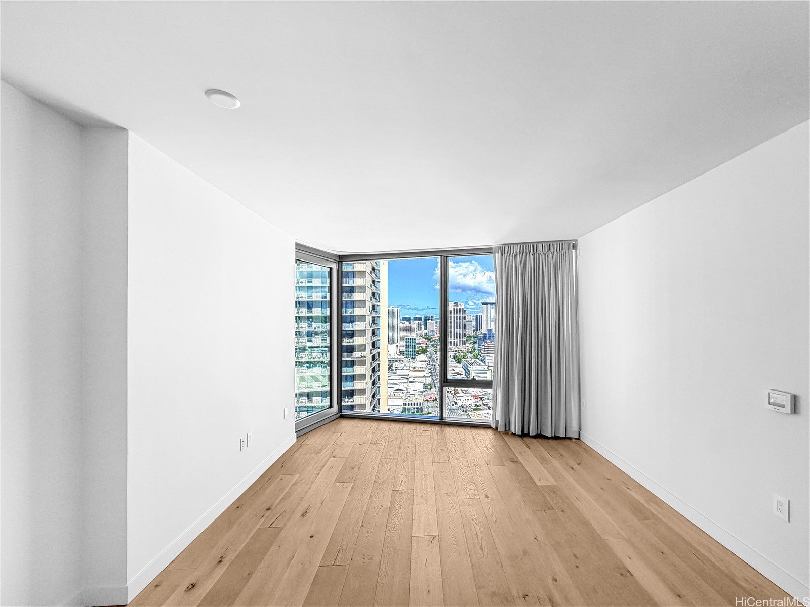 1001 Queen Street 2615