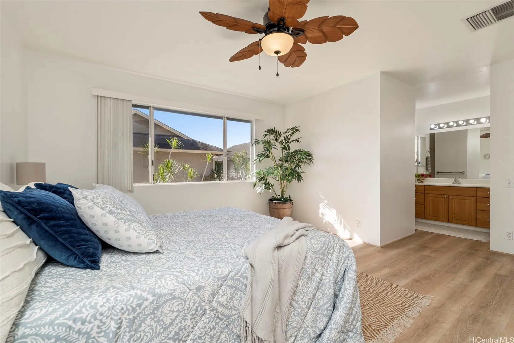 Ewa Beach, Hawaii 96706, United States, 3 Bedrooms Bedrooms, ,3 BathroomsBathrooms,Residential,Active,202000