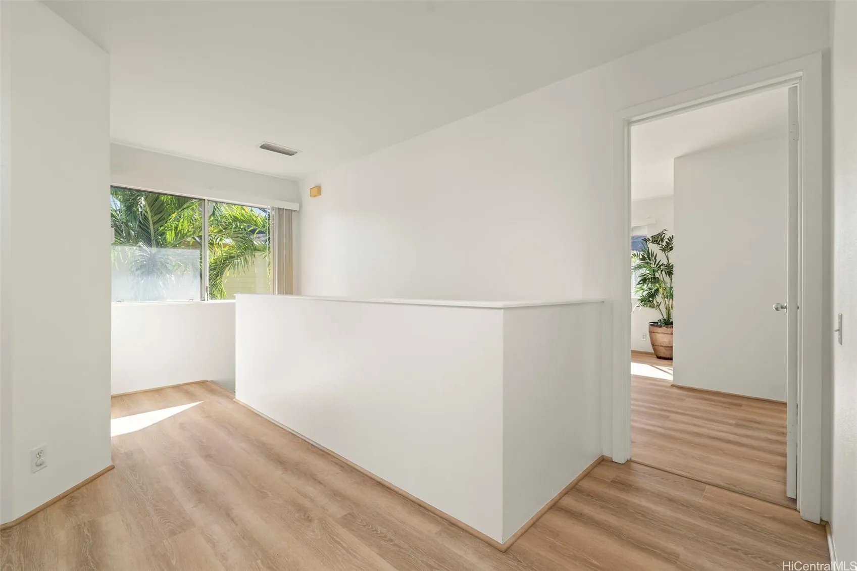 Ewa Beach, Hawaii 96706, United States, 3 Bedrooms Bedrooms, ,3 BathroomsBathrooms,Residential,Active,202000