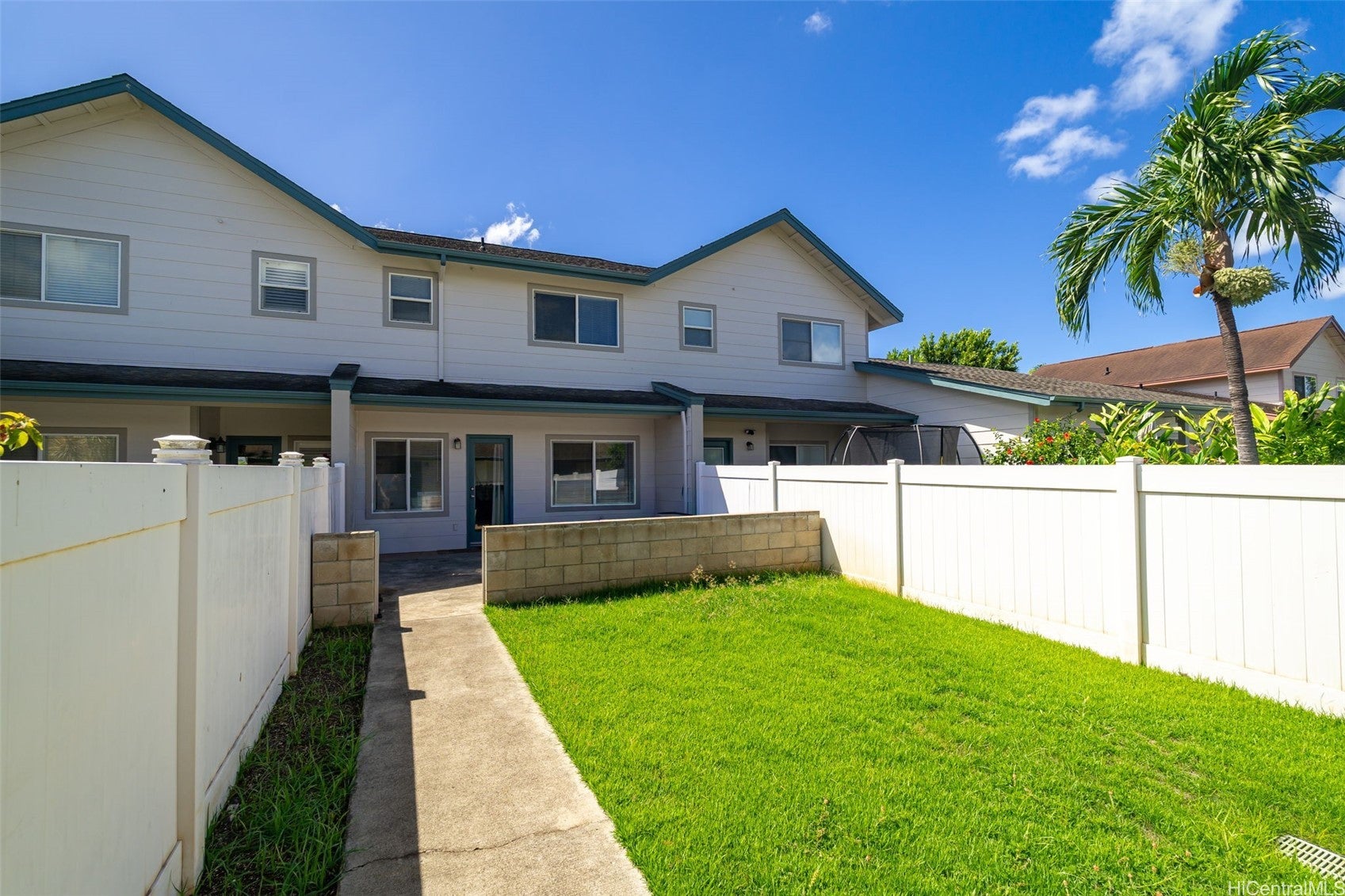 91-1018 Kaimalie Street R3