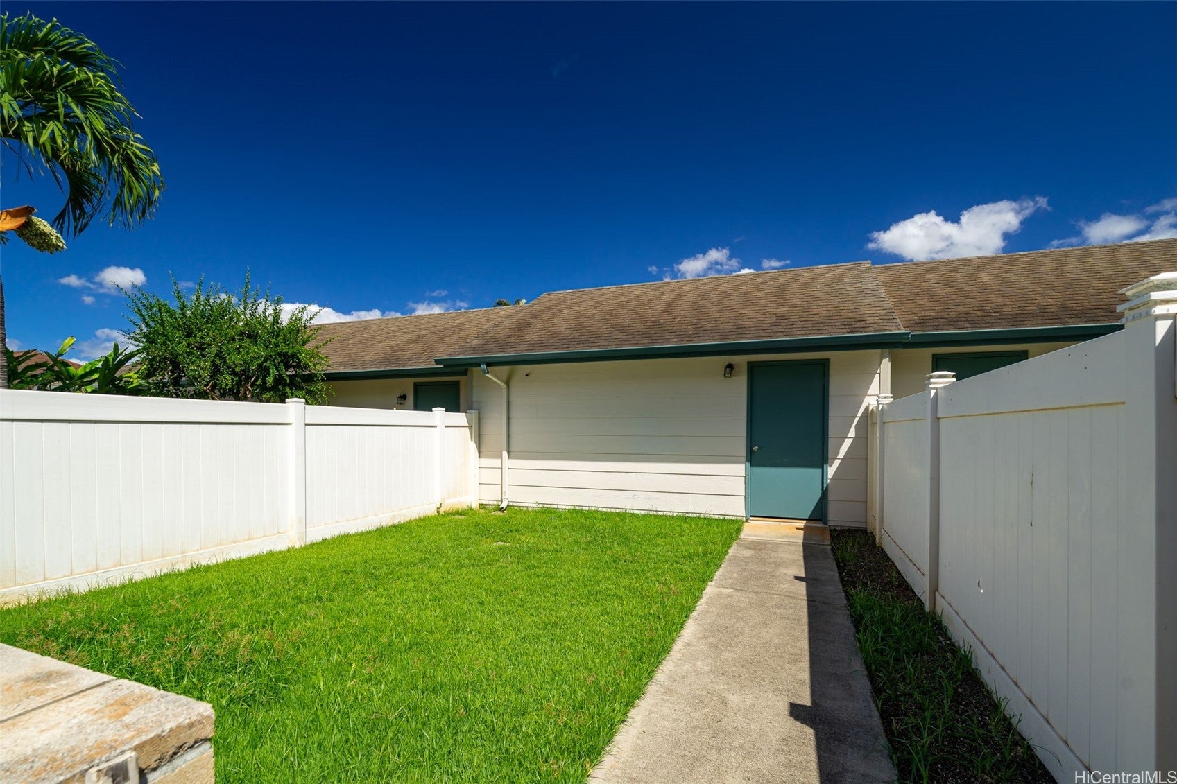 91-1018 Kaimalie Street R3