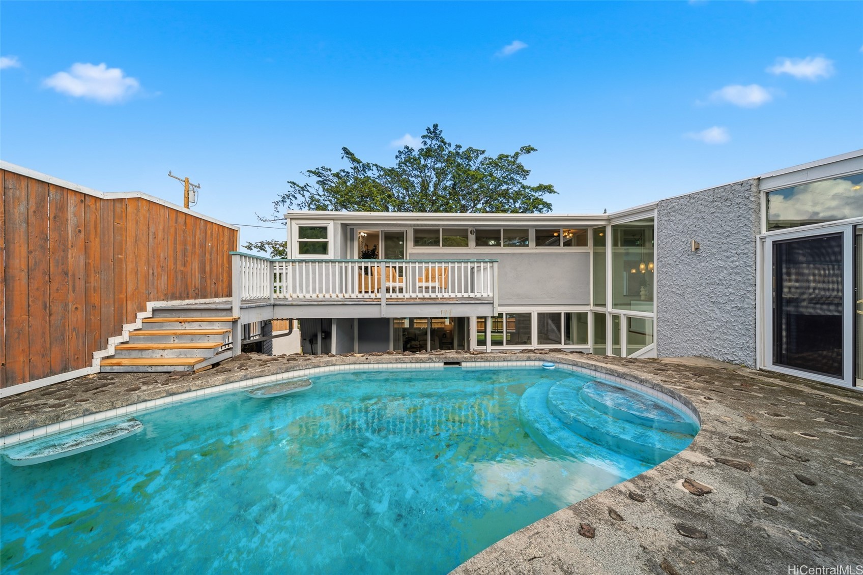 47-402 Kamehameha Highway